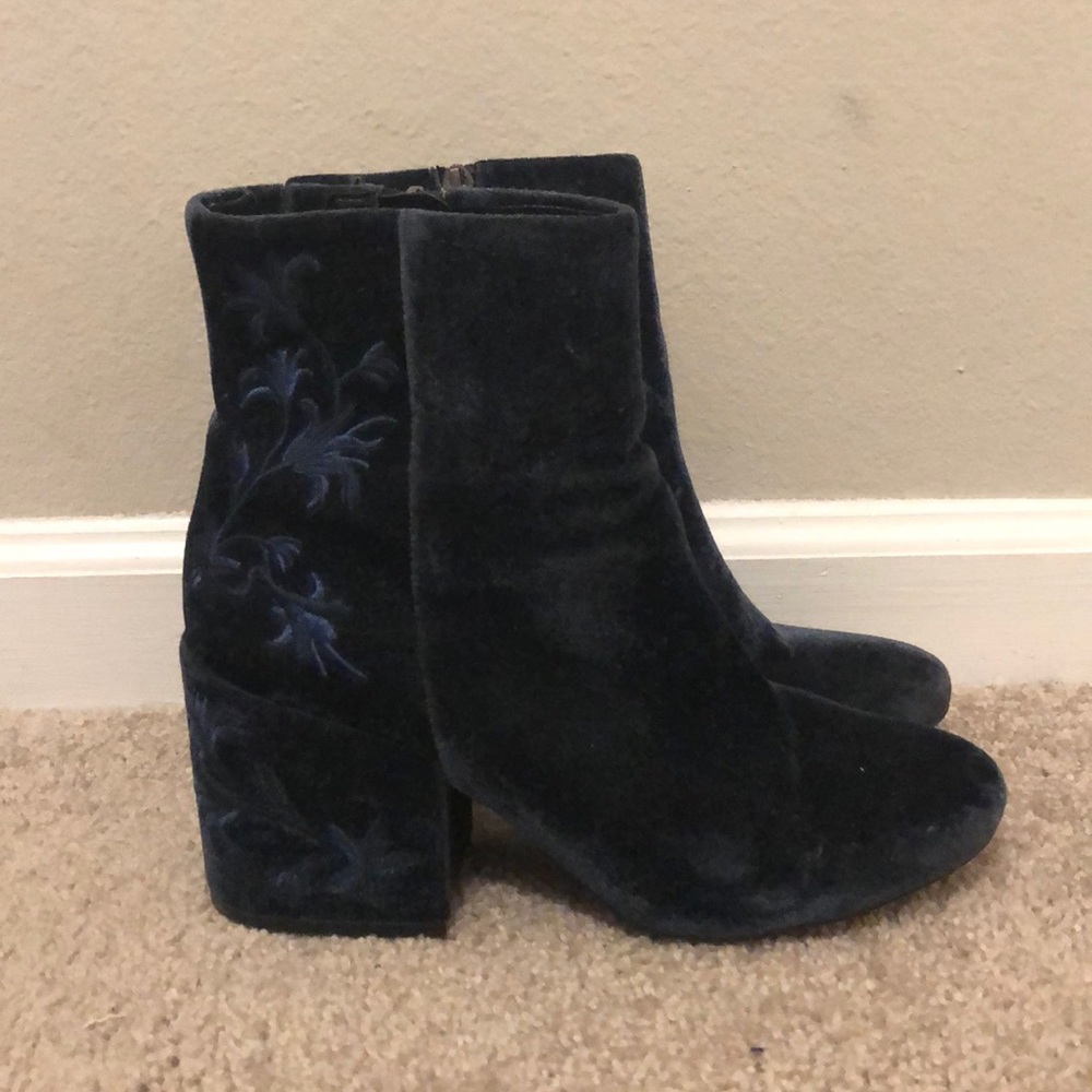 Kenneth Cole Blue Velvet Embroidered Boots